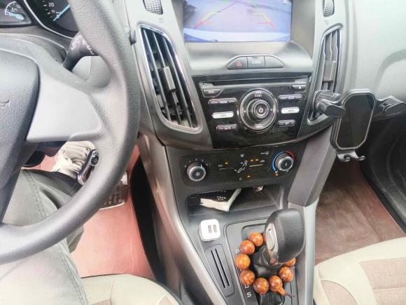 [西安·陕A] 二手福特福克斯2015款 两厢 1.6L 自动舒适型