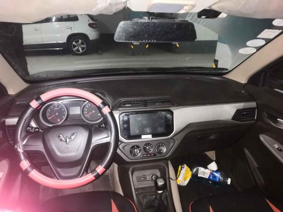 [常州·苏D] 二手五菱汽车五菱宏光2018款 1.5L S舒适型L2B