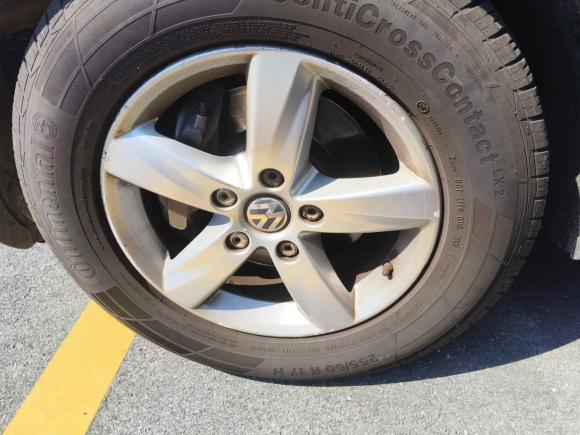 [广州·粤A] 二手大众途锐2011款 3.0TSI 舒适型