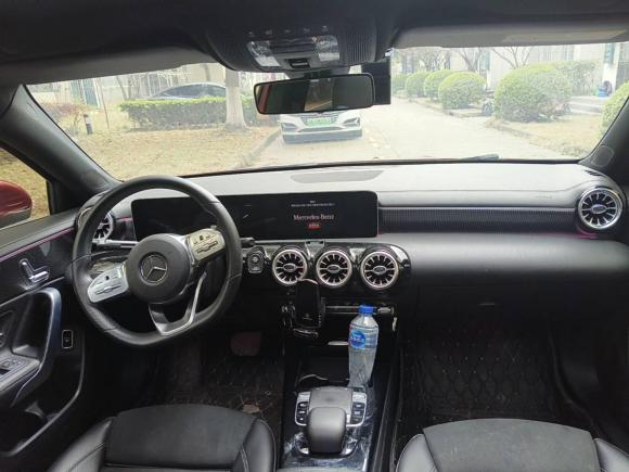 [上海·沪B] 二手奔驰奔驰A级2019款 A 200 L 运动轿车