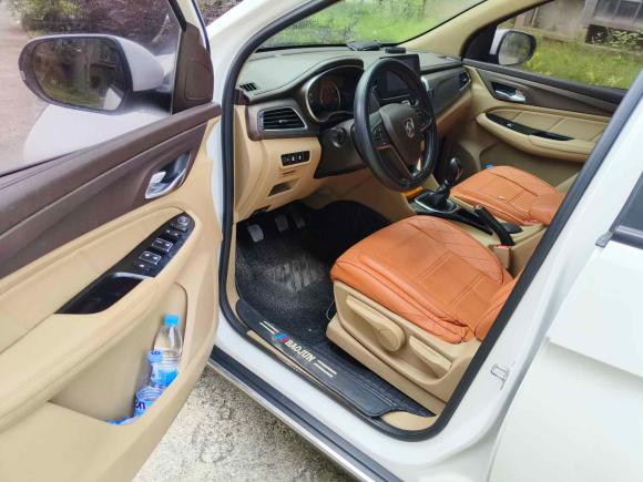 [南昌·赣A] 二手宝骏宝骏7302017款 1.5T 手动时尚型 7座 国V