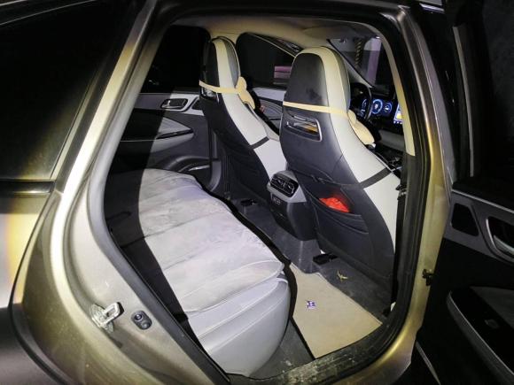 [广州·粤A] 二手埃安AION S Plus2022款 70 智领版