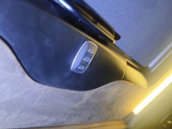 [上海·沪D] 二手奔驰奔驰V级2017款 V 260 领航版