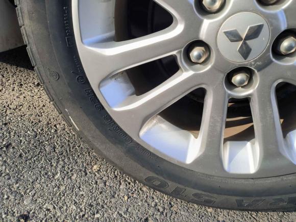 [上海·吉B] 二手三菱翼神2011款 致尚版 1.8L 手动豪华型