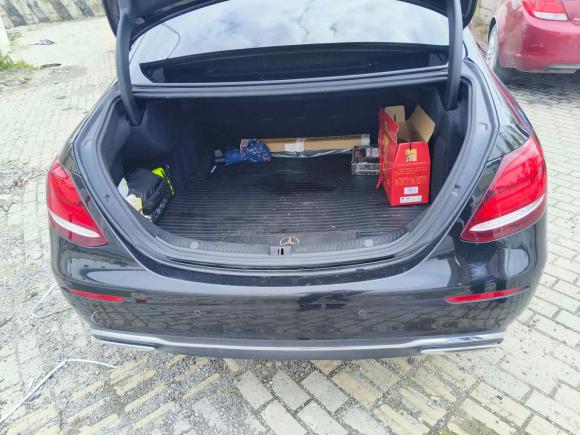 [上海·沪C] 二手奔驰奔驰E级2020款 改款 E 300 L 殊享版