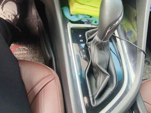 [上海·沪A] 二手别克别克GL62018款 18T 6座尊贵型