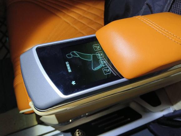 [武汉·鄂A] 二手奔驰威霆2021款 2.0T 商务版 7座