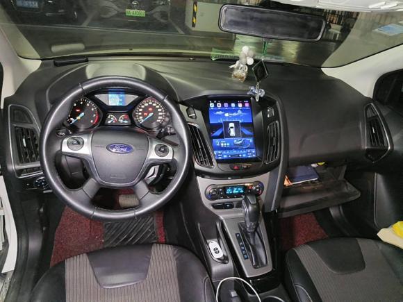 [成都·川A] 二手福特福克斯2012款 三厢 1.6L 自动风尚型