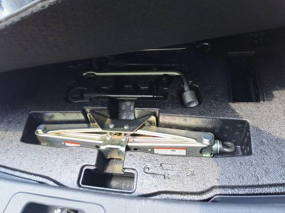 [上海·沪C] 二手丰田亚洲狮2021款 2.0L 豪华版