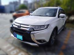 [芜湖·皖B] 三菱欧蓝德2016款 2.4L 四驱精英版 5座