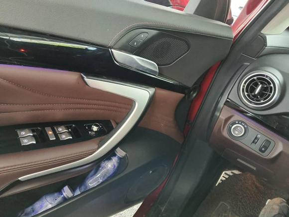 [上海·苏F] 二手魏牌魏牌 VV72017款 2.0T 旗舰型