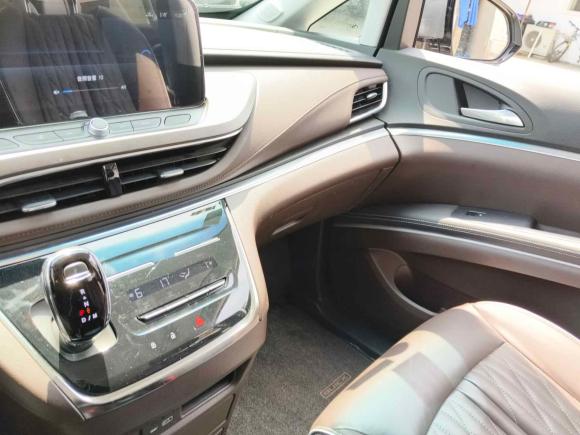 [上海·沪F] 二手别克别克GL82023款 陆上公务舱 652T 豪华型