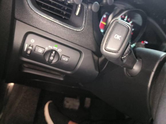 [上海·吉A] 二手沃尔沃沃尔沃V402014款 2.0T 智雅版