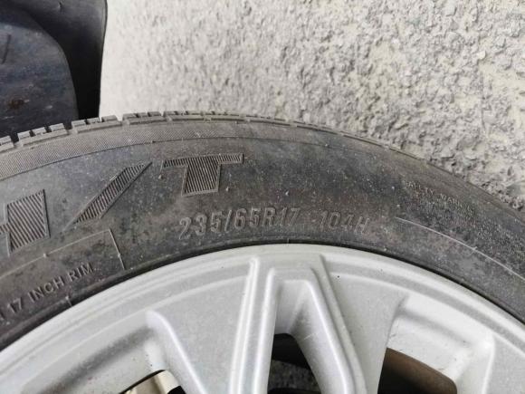 [无锡·苏B] 二手江铃驭胜S3502016款 2.0T 自动两驱汽油豪华天窗版5座