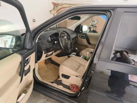 [佛山·粤X] 二手路虎神行者22013款 2.2T SD4 SE柴油版