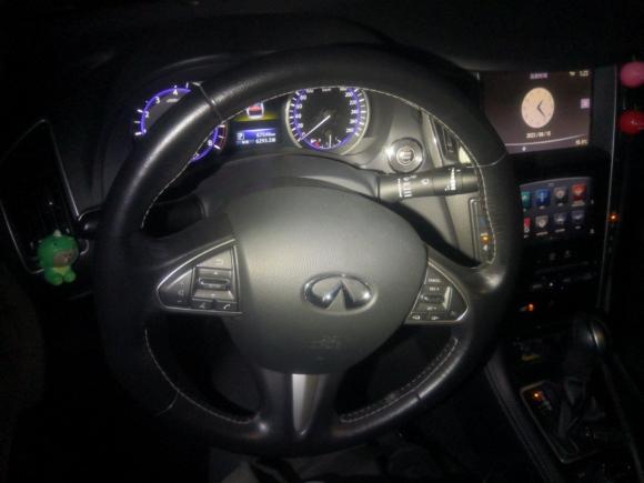 [佛山·粤Y] 二手英菲尼迪英菲尼迪Q50L2016款 2.0T 舒适版