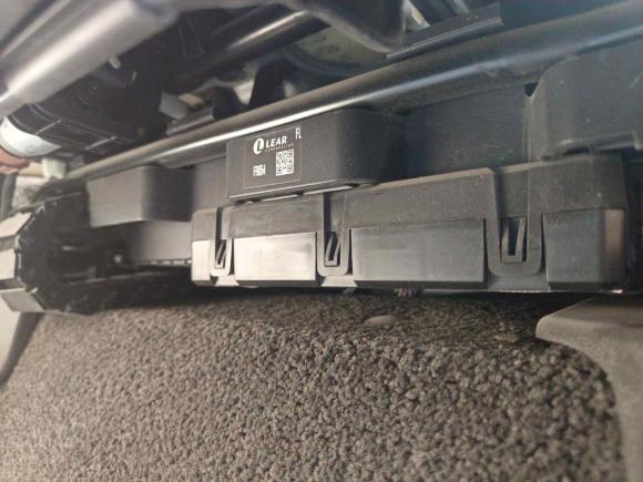 [义乌·浙G] 二手路虎揽胜2020款 3.0 L6 传世加长版