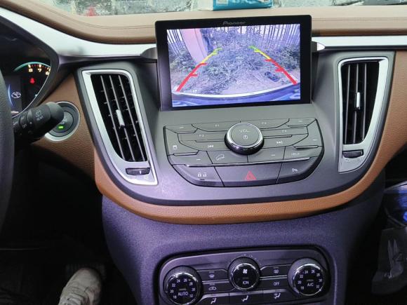 [南京·苏A] 二手东南东南DX72018款 1.5T 自动荣耀版