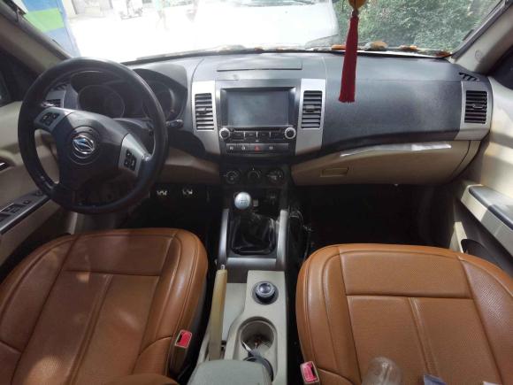 [杭州·浙A] 二手陆风陆风X82009款 2.5T 柴油4X4超豪华型