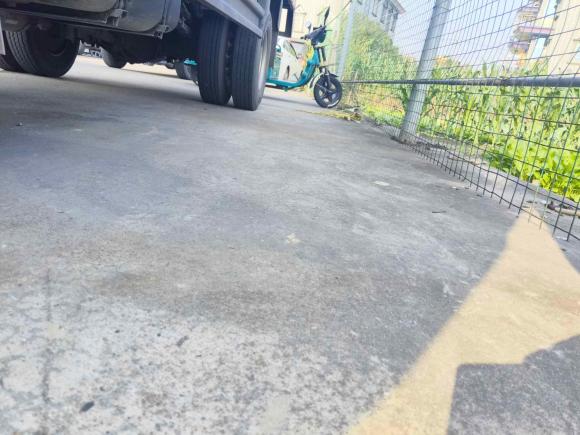 [杭州·浙A] 二手福田祥菱M2018款 1.5L M2非承载双排后双胎(厢式)DAM15L