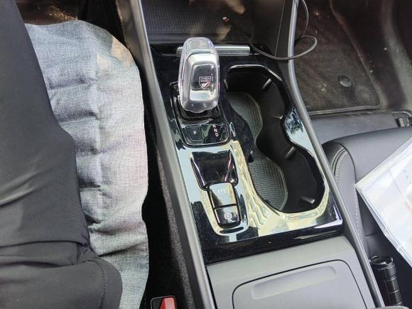 [成都·川A] 二手沃尔沃沃尔沃XC402021款 T4 四驱智远豪华版