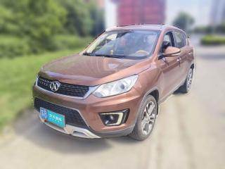 北京汽车绅宝X352016款 1.5L 自动尊贵版