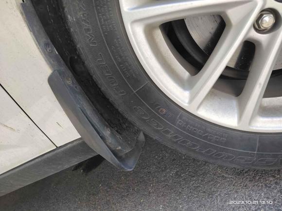 [青岛·鲁B] 二手福特福克斯2017款 三厢 EcoBoost 180 自动精英型