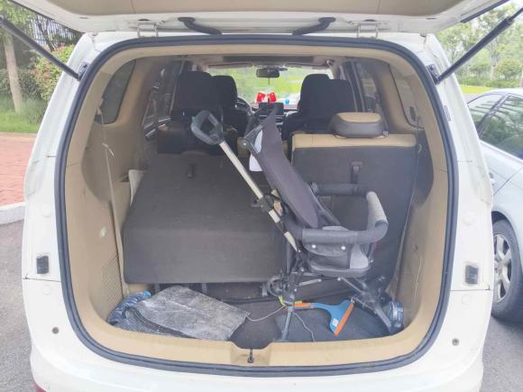 [青岛·鲁B] 二手宝骏宝骏7302017款 1.5T 手动尊享型 7座