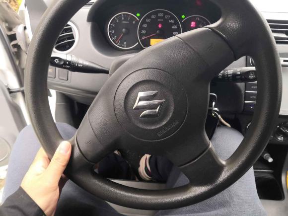 [杭州·浙A] 二手铃木雨燕2013款 1.5L 手动标准版