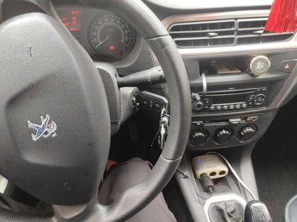 [苏州·苏E] 二手标致标致3012014款 1.6L 手动舒适版