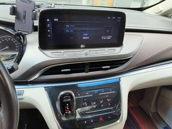 [成都·川A] 二手别克别克GL82022款 陆上公务舱 652T 豪华型