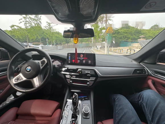 [南京·苏A] 二手宝马宝马5系2022款 改款二 530Li 尊享型 M运动套装