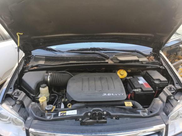 [深圳·粤B] 二手克莱斯勒大捷龙2014款 3.6L 舒适版