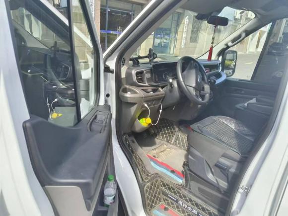 [宁波·浙B] 二手福特全顺T82024款 T8 2.0T柴油手动中轴中顶6座多功能版2/2/2