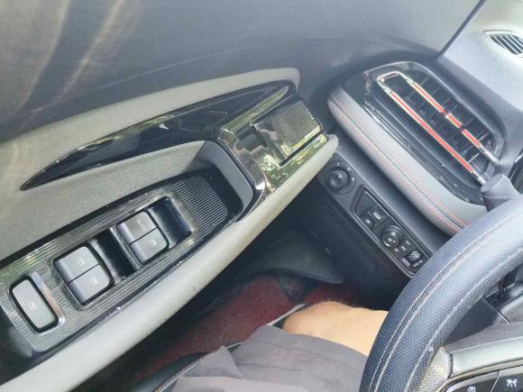 [成都·川G] 二手宝骏宝骏RS-32020款 1.5T CVT智能豪华型