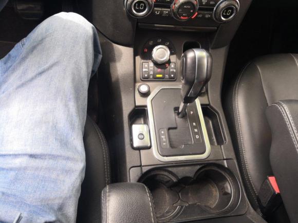 [合肥·皖A] 二手路虎发现2012款 3.0 SDV6 HSE 柴油版