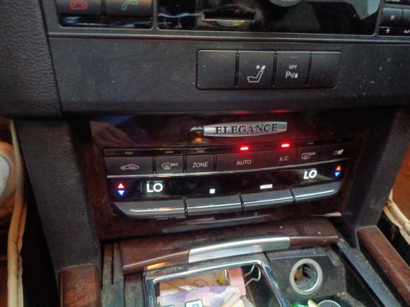 [义乌·浙G] 二手奔驰奔驰E级2012款 E 200 L CGI优雅型