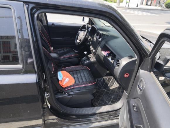 [无锡·苏B] 二手Jeep自由客2012款 2.4 运动版