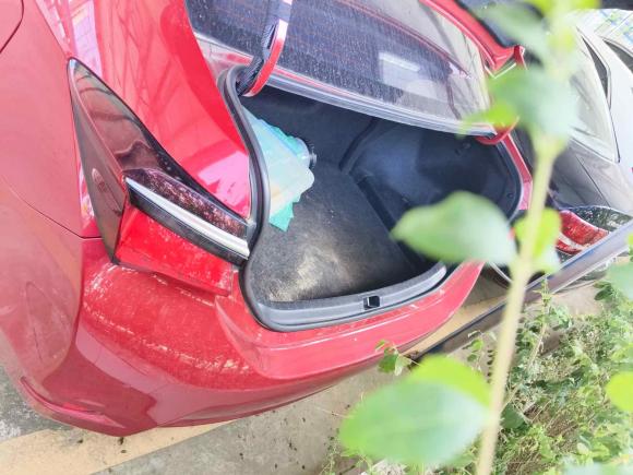 [成都·川A] 二手丰田卡罗拉2017款 改款双擎 1.8L E-CVT精英版