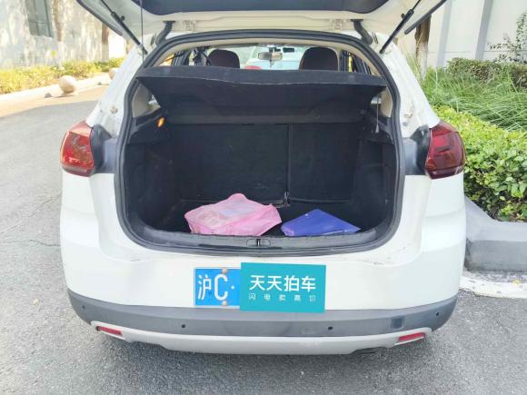 [无锡·沪C] 二手雪铁龙雪铁龙C3-XR2015款 1.6L 手动先锋型