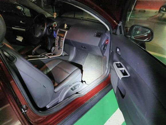 [深圳·粤B] 二手沃尔沃沃尔沃C302010款 改款 2.0智雅版