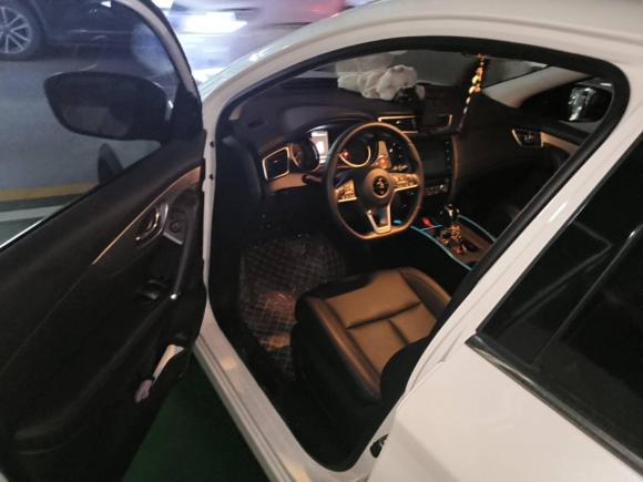 [西安·陕U] 二手日产逍客2022款 2.0L CVT XV Prem豪华版