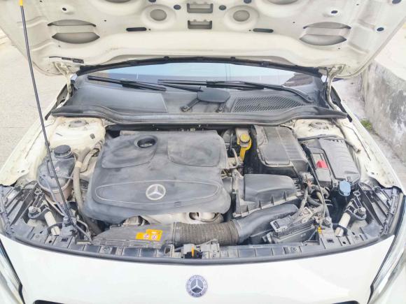 [南昌·赣A] 二手奔驰奔驰GLA2018款 GLA 220 4MATIC 运动型