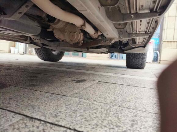 [宁波·浙B] 二手江铃驭胜S3502013款 2.4T 自动四驱柴油超豪华版7座