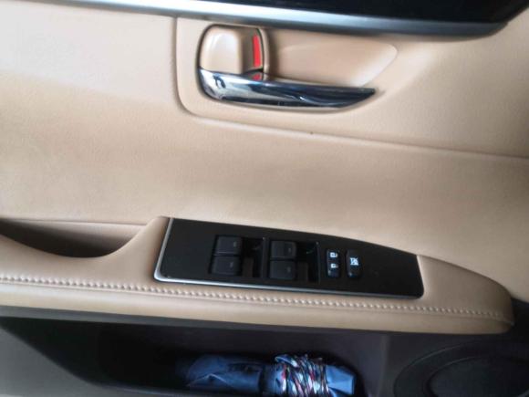 [上海·沪E] 二手雷克萨斯雷克萨斯ES2015款 200 精英版