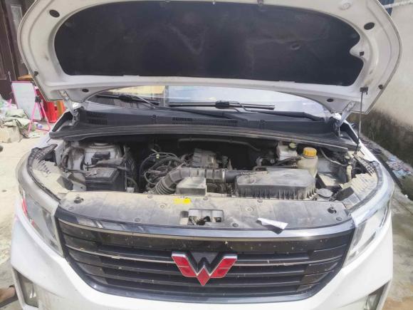 [南通·苏F] 二手五菱汽车五菱宏光PLUS2020款 1.5L 手动舒适型 7座