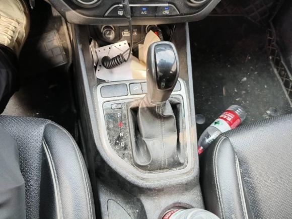 [广州·湘A] 二手现代北京现代ix252015款 1.6L 自动两驱智能型GLS