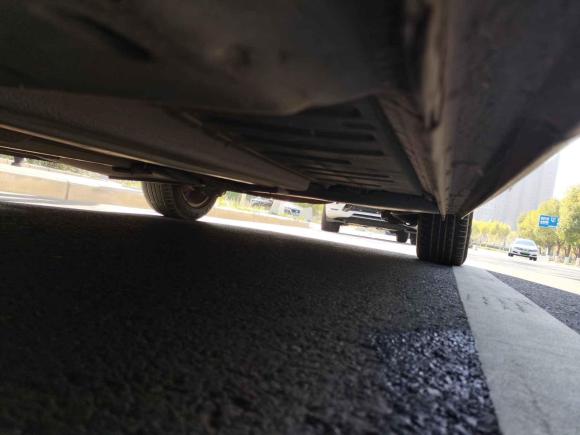 [武汉·鄂A] 二手雪铁龙雪铁龙C4L2015款 1.8L 自动领先版