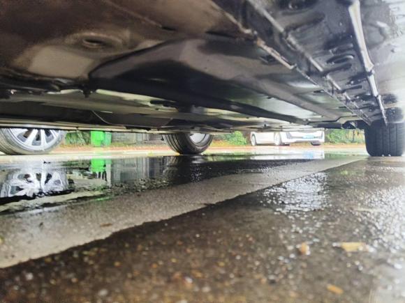 [义乌·浙G] 二手长安长安UNI-V2022款 1.5T 尊贵型