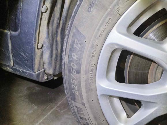 [武汉·鄂A] 二手Jeep自由光2016款 2.4L 领先版